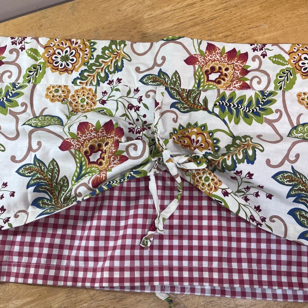Better Homes Gardens Floral Gingham Tie Up Valance 59x16 Red White Farmhouse